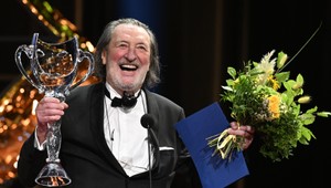 Nebola to bežná nevoľnosť! Bolek Polívka potrebuje po mŕtvici opateru!