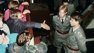 Polovica Maďarov považujú pád komunizmu za prehru