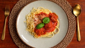 Mäsové guľky s cestovinami