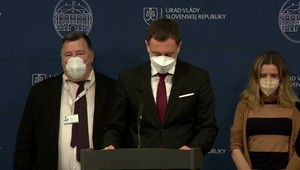 Nové opatrenia si vyslúžili nálož vtipov: Mám okolo Petržalky postaviť zjazdovku? reagovali ľudia na sociálnej sieti