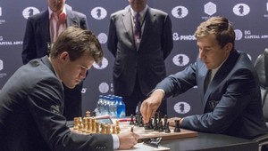 Carlsen obhájil titul majstra sveta v deň 26. narodenín