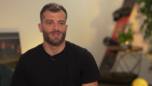 Nezadaný Richard ukáže v Bez servítky vypracované telo: WOW, toto skrýva pod tričkom?