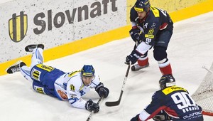 Slovan a Poprad pred úlohou potvrdiť rolu favorita na postup