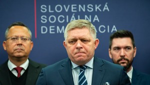 Smer-SD podal na troch komentátorov trestné oznámenia. Ich výroky považujú za krivé obvinenia