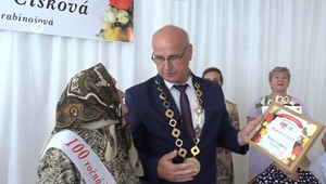 Ženský recept na dlhovekosť: Pani Terézia je prvá obyvateľka, ktorá sa v obci dožila jubilea