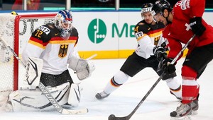 Helvéti konečne bodovali naplno, Taliani potrápili Čechov