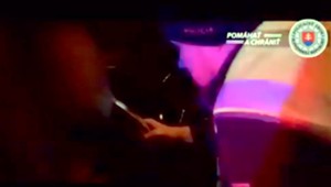 Policajt zabránil tragédii. Žena s tromi promile išla deti vyzdvihnúť do školy