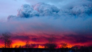 Dve štvrte Fort McMurray zmizli v plameňoch, mesto pripravuje obnovu