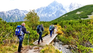 Jeseň je vraj pre túry najlepšia. Za krásou prírody sa ale skrývajú nástrahy