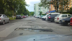 tvojenoviny: Výtlky na sídlisku Železníky v Košiciach