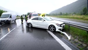 Silný dážď a šoférovanie vozidla. Smrteľná kombinácia, ak neovládate pravidlá