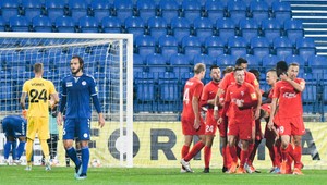 Lepšie ako zákaz osláv. Kluby trávia voľno po svojom