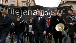 Aj dnes bude v Bratislave zhromaždenie, pripravte sa na dopravné obmedzenia