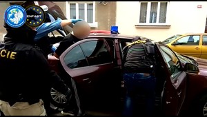 Lovci lebiek chytili medzinárodne hľadaného Slováka. Hrozí mu výnimočný trest