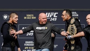 Zaobchádzajú so mnou ako s kusom mäsa, hnevá sa hviezda UFC