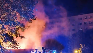 Hasiči bojovali s ohňom v bývalej škôlke. V budove boli počas požiaru tri osoby