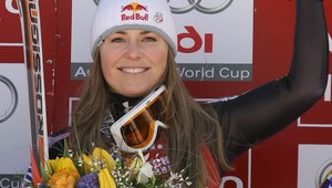 Vonnová vyhrala super-G v Cortine a vrátila sa na čelo SP