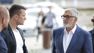 Herci seriálu Za sklom musia mať tip top postavu. Koleník cvičí denne