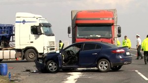 Nehoda pri Lučenci. V nemocnici skončil otec so synom