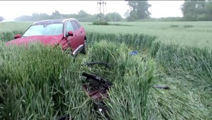 Vodič (59) zišiel z cesty a narazil betónového mostíka. Zraneniam podľahol