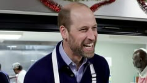 Kým iní sú nadšení, princezná Charlotte so slzami prosila princa Williama, nech už to nerobí!