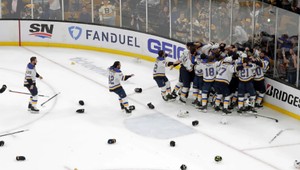 NHL trvá na úplnom dohraní, víťaz Stanley Cupu možno až v auguste