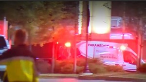 Šialenstvo počas Black Friday. V nákupnom centre strieľal muž