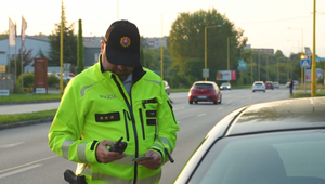 Školský zvon zazvonil a ulice strážili policajti. Ako prebiehal prvý deň školy?