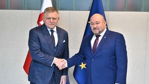 Huliak preveruje milióny na Expo v Osake, zároveň žiada návrat civilných letov na Sliač