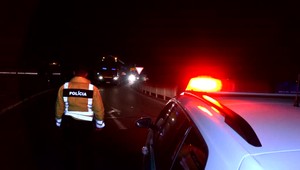 Poľský kamión zdemoloval konštrukciu v tuneli. Nezmestil sa