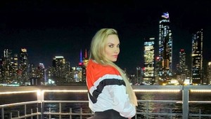 Provokatívna modelka vytasila pozadie, ľudia jej neveria: Môže byť prirodzené?