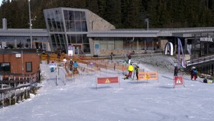Ani režim OTP neprilákal lyžiarov na svahy. Turisti čakali príliš dlho a odišli radšej do zahraničia