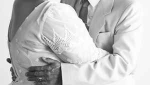 TOTO je len pre silné žalúdky: Medzi manželmi je ROZDIEL 51 rokov!