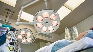 Má štrnásť a túži po smrti. Zasiahnuť musí sociálka