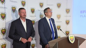 Tlačová beseda ministra financií o výbere daní a konsolidácii