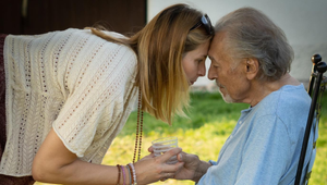 Smútok u Gottovcov! Zomrela posledná Karlova príbuzná!