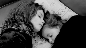 Šokujúca tragédia! Rok po smrti 9-ročnej dcérky influencerke zomrela aj druhá dcéra!