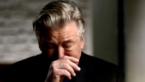 Baldwin musel podľa FBI stlačiť spúšť. V decembri tvrdil OPAK