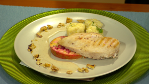 Kuracie prsia na rockfordovo-orechovej omáčke, zemiakové gnocchi