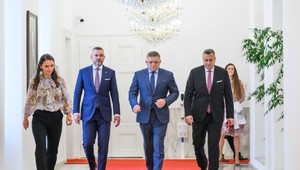 Zánik Hlasu a zľaknuté KDH. Politológ zhodnotil vytváranie vlády ako aj zahraničnú politiku