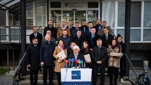 Modrí majú 12-tisíc podpisov, chcú spolupracovať: Rozhodujúce sú preferencie a program strany, tvrdí Lenč