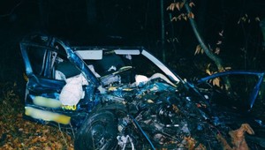 Čelná zrážka s kamiónom: 23-ročný vodič neprežil tragickú nehodu