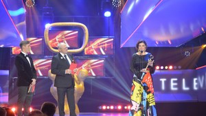 FOTOGALÉRIA: Lujza z Našich prekvapením večera, Čírová šokovala klobúkom