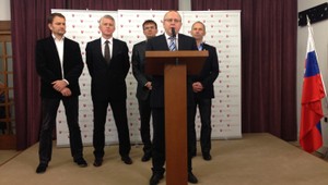 Rozhádaná opozícia sa spojila. Má kandidáta na šéfa NKÚ