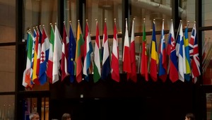 Rozširovanie Európskej únie sa nedá zastaviť. Otázkou je, či povoliť nové prístupové rokovania