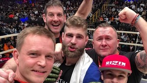 Procházkovo brutálne K.O. priblížilo duel šampiónov dvoch organizácií