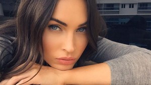 Spomínate si ešte, ako vyzerala Megan Fox pred plastikami? Pretože TÁTO žena to nie je!