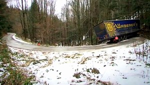 Navigačný systém sklamal. Kamionistu museli ratovať