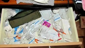 Česká polícia zadržala drogových dílerov pri návrate zo Slovenska