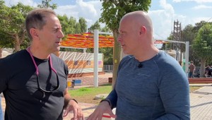 Reportér TV JOJ v Izraeli: Ľudia v uliciach prosia o záchranu rukojemníkov